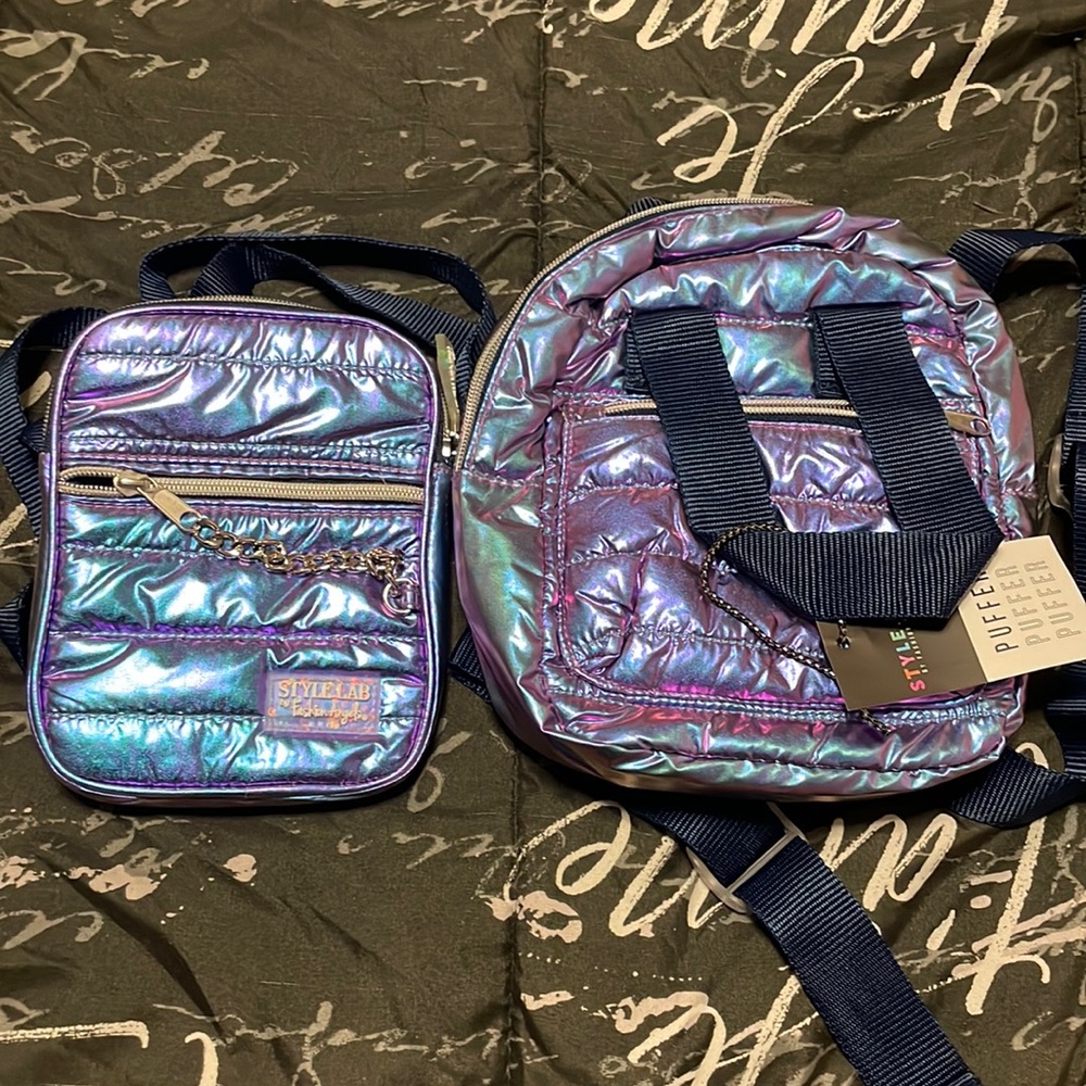Brand new, girl in the photo is 6, bag pack, fashionistas